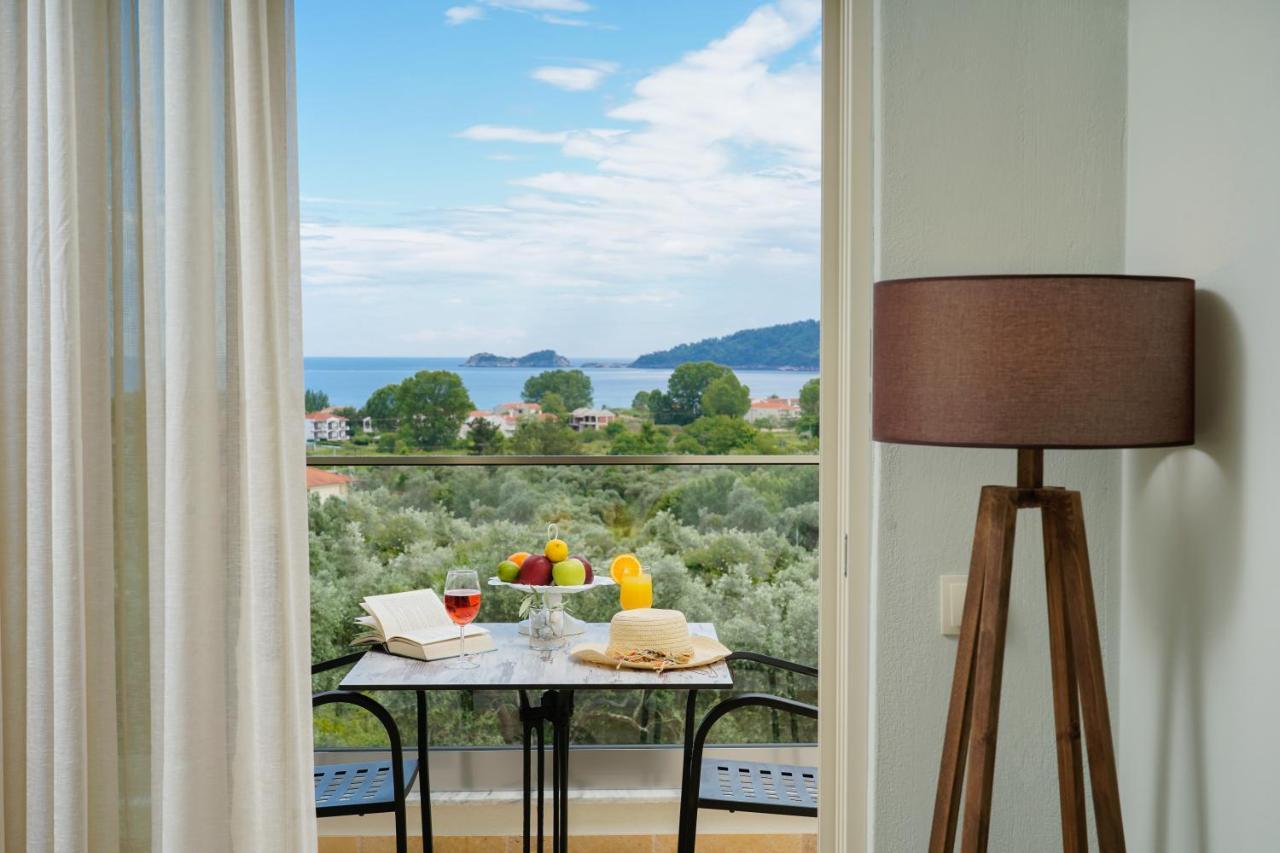 Mon Avis Boutique Hotel Chrysi Ammoudia ภายนอก รูปภาพ