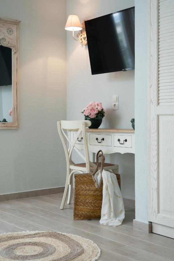 Mon Avis Boutique Hotel Chrysi Ammoudia ภายนอก รูปภาพ
